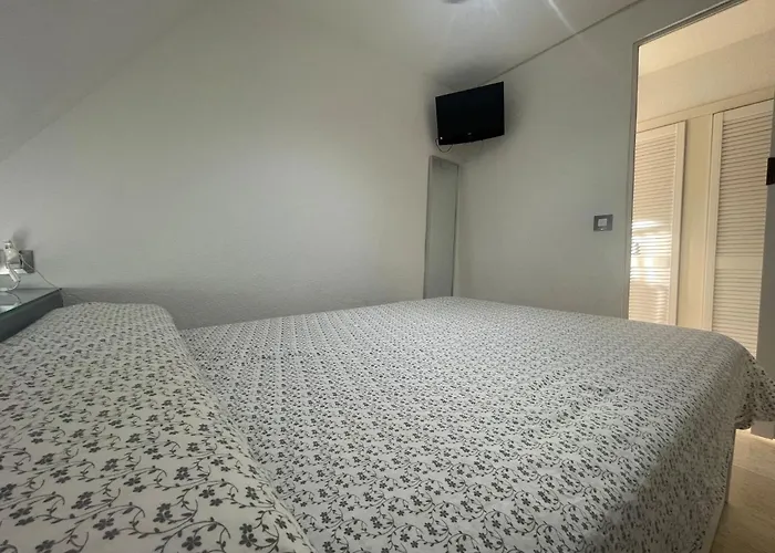 Noasti De Steram Flats Apartamento *